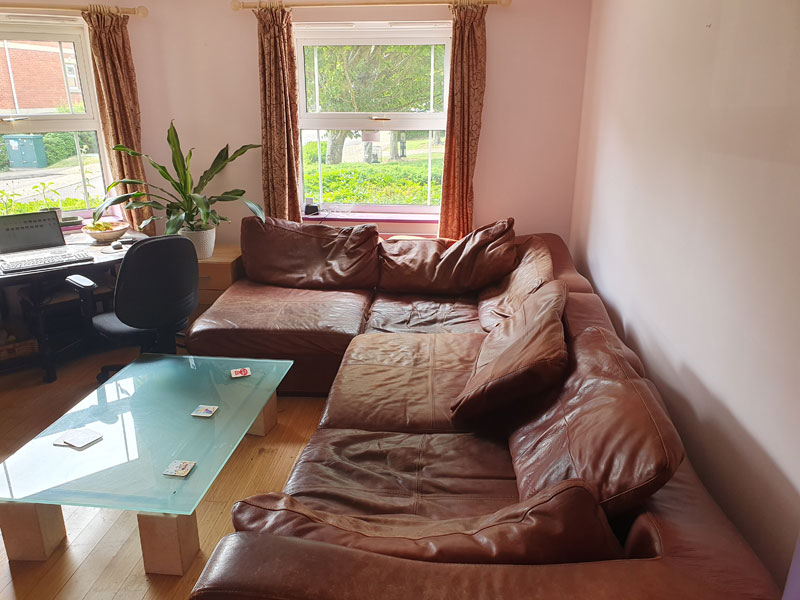 Living room left