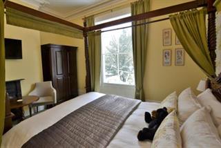 Glendon Guest House 2