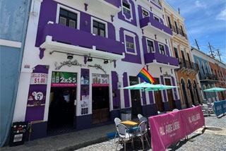 Photo of La Sombrilla Rosa