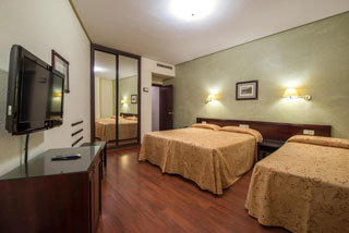 Photo 2 of Hotel Derby Sevilla